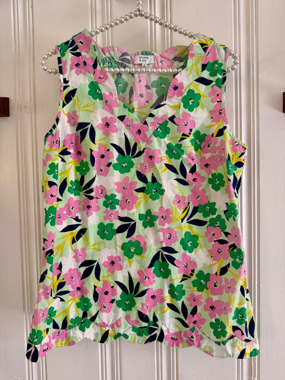 crown & ivy Pink, Green & Navy Floral V-Neck Sleeveless Top